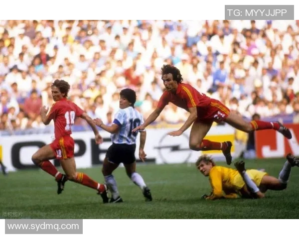 马拉多纳评中国足球：缺少进攻火力